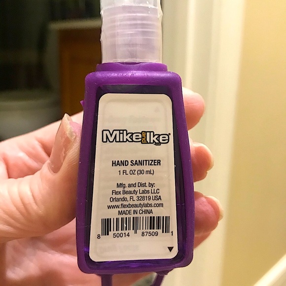 🆕RARE/MIKE&IKE SO CUTE HAND SANITIZER FOR KEYRING - Picture 3 of 4